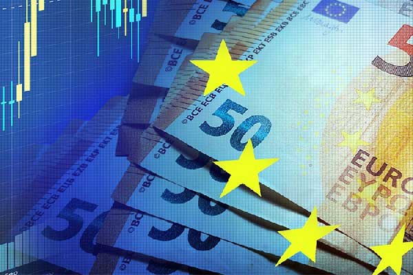 金价再创新高！资金加速涌入黄金ETF