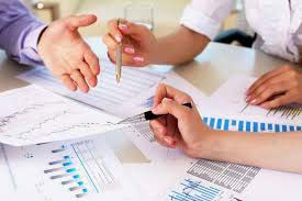 如盈财女：2.10黄金留意区间震荡，原油继续看上行